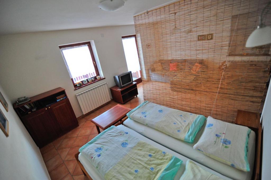 Вилла Tourist Farm Pri Kafolu Толмин Номер фото